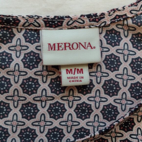 🛍️ BUNDLE ONLY - Medallion Print Cap Sleeve Blouse Pink Size Medium Dressy Work - Picture 5 of 10